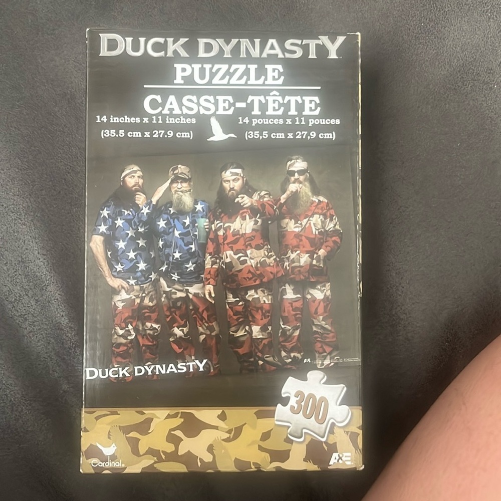 New 300 puzzle Duck Dynasty  14in x  11in